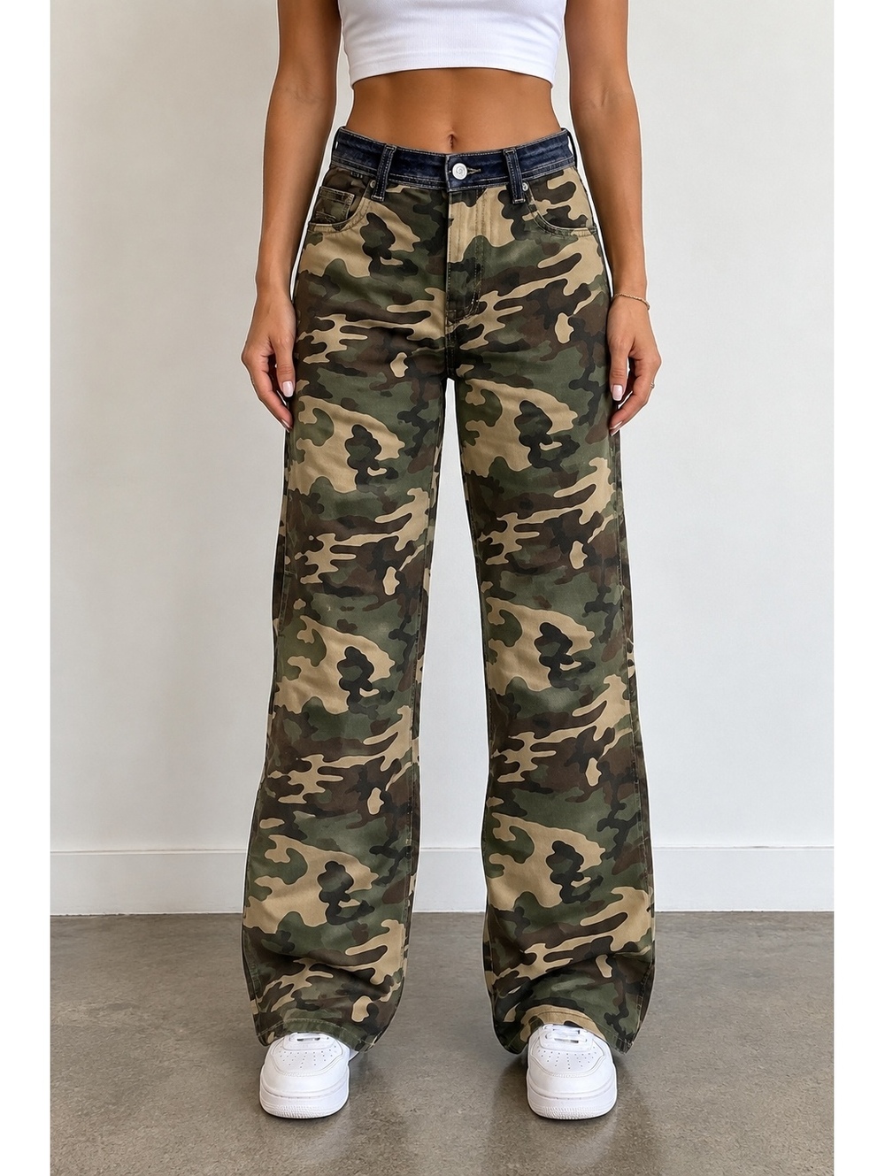 Risen Jeans Camo Wide Leg High Rise Stretch Pants Size 15/32 Y2K